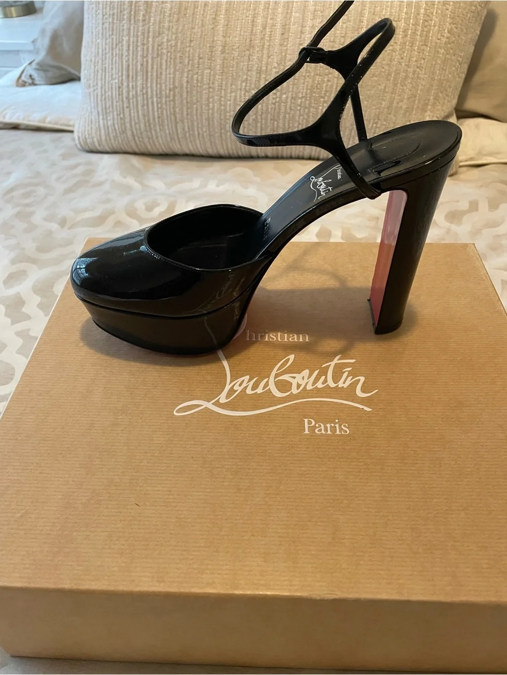 Christian Louboutin Loo Pump 130 Patent Leather in Black AUTHENTIC